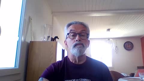 Snapshot of grybear60 chatting on April 26, 2026, 10:02 am Grybear online show from April 26, 2026, 10:02 am