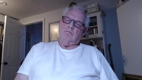 Horny Daddy online show from April 11, 2026, 12:20 pm