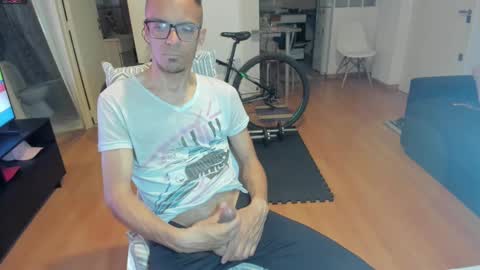 Snapshot of guachin_new chatting on September 22, 2025, 3:30 am guachin_new online show from September 22, 2025, 3:30 am