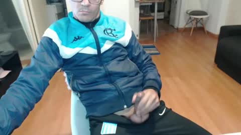guachin_new online show from April 29, 2026, 10:38 pm