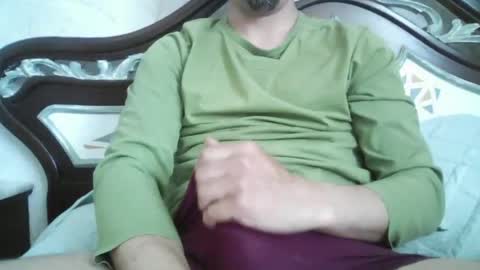 guapete 21x online show from April 1, 2026, 10:05 am