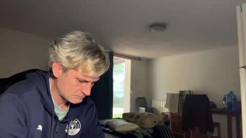 guardiannif_ online show from February 20, 2025, 7:12 am