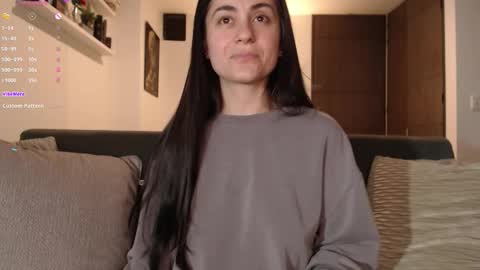 Snapshot of guccipussy1 chatting on October 2, 2025, 2:18 am Elena online show from October 2, 2025, 2:18 am