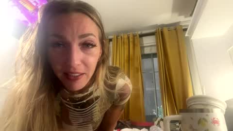 gudgirrl online show from July 28, 2026, 2:13 pm