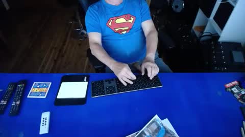 guesswhatigot2 online show from December 4, 2024, 7:39 am