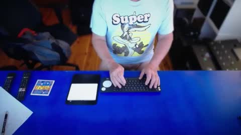 guesswhatigot2 online show from November 12, 2025, 8:04 am