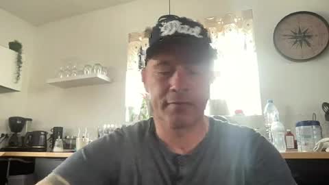 guil0 online show from July 5, 2026, 6:48 pm