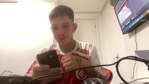 guilhermedasilva655 online show from October 7, 2025, 1:14 am