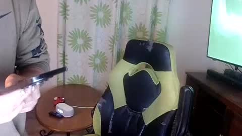 guillaume666286050 online show from June 14, 2026, 6:37 am