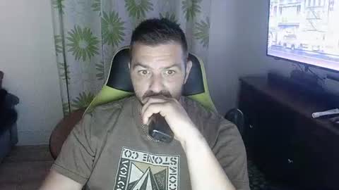 guillaume666286050 online show from June 15, 2026, 4:58 am