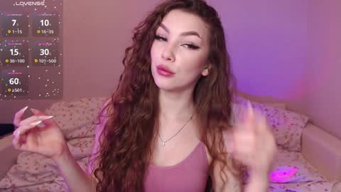 Snapshot of guilty_pleasureee chatting on January 4, 2025, 6:40 pm Marta online show from January 4, 2025, 6:40 pm