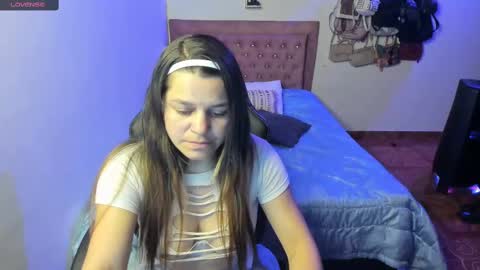 Hello Im Julieta Im 25 years old welcome to my room have fun and be happy. online show from March 2, 2025, 4:39 am