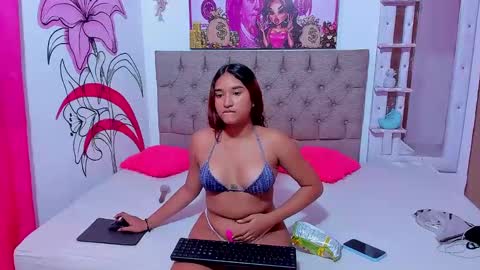 guiselle_lan online show from December 31, 2024, 2:19 am