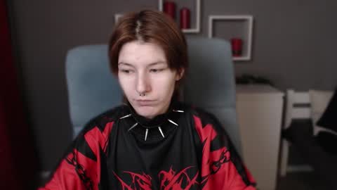 guitarandangell online show from December 15, 2025, 12:20 pm