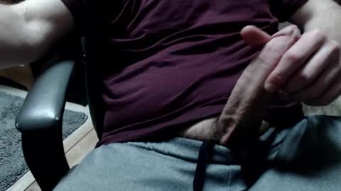 Snapshot of guitarguru420 chatting on March 5, 2025, 11:16 pm newbies online show from March 5, 2025, 11:16 pm