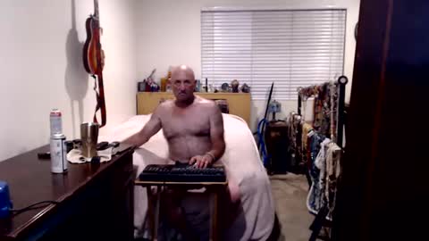 Mario online show from September 21, 2025, 8:49 am