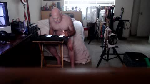 Mario online show from September 30, 2025, 6:02 pm