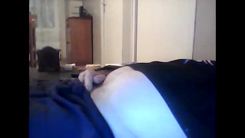 Snapshot of guizmeau72 chatting on October 19, 2025, 7:58 pm guizmeau72 online show from October 19, 2025, 7:58 pm