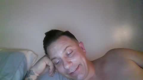 Snapshot of gulick1207 chatting on March 10, 2025, 5:33 am gulick1207 online show from March 10, 2025, 5:33 am
