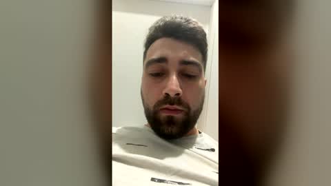 Snapshot of guliverreal chatting on April 19, 2026, 6:32 pm guliverreal online show from April 19, 2026, 6:32 pm