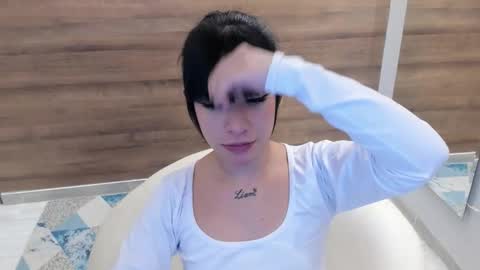 gummyluv online show from February 25, 2026, 8:40 pm