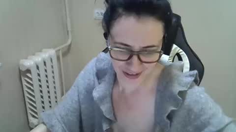 Snapshot of gusumah chatting on March 6, 2025, 6:26 pm GusumAh online show from March 6, 2025, 6:26 pm