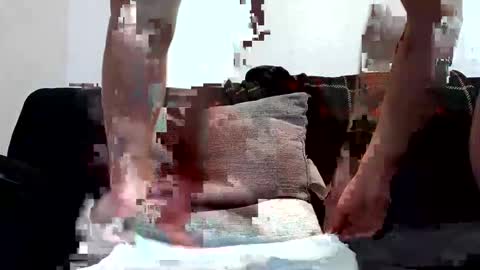 Snapshot of guts_san chatting on September 20, 2025, 10:00 pm guts_san online show from September 20, 2025, 10:00 pm