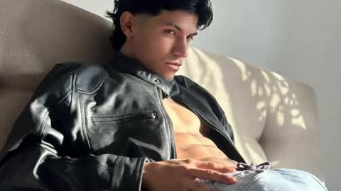 Guts online show from December 11, 2024, 8:07 pm