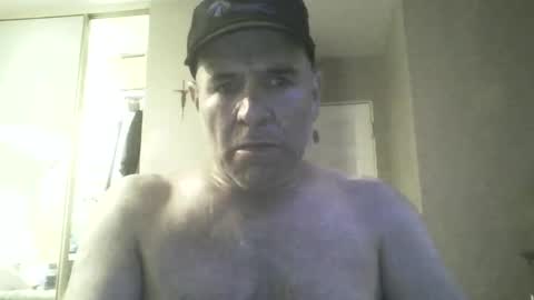 guy8inches4u online show from September 17, 2025, 2:13 am