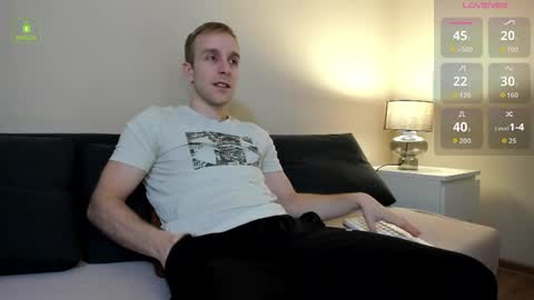Snapshot of guy_charming chatting on April 9, 2026, 5:29 am Buddy online show from April 9, 2026, 5:29 am