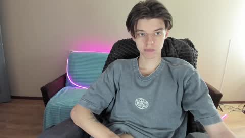 Snapshot of guy_liam1 chatting on December 22, 2024, 7:54 am guy_liam1 online show from December 22, 2024, 7:54 am