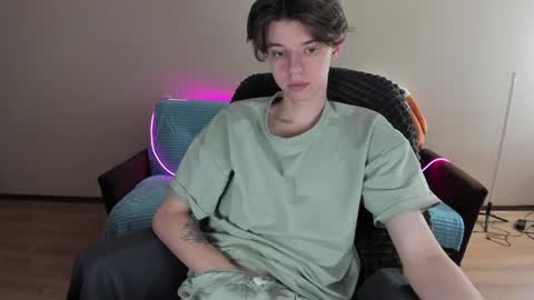 Snapshot of guy_liam1 chatting on January 9, 2025, 8:13 am guy_liam1 online show from January 9, 2025, 8:13 am