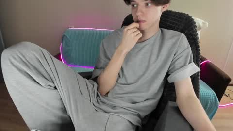 Snapshot of guy_liam1 chatting on February 1, 2025, 4:11 pm guy_liam1 online show from February 1, 2025, 4:11 pm