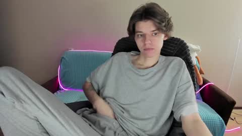 Snapshot of guy_liam1 chatting on February 2, 2025, 8:57 am guy_liam1 online show from February 2, 2025, 8:57 am