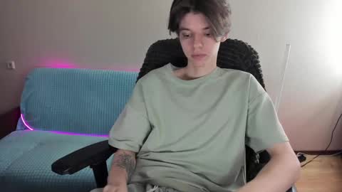 Snapshot of guy_liam1 chatting on February 14, 2025, 7:17 am guy_liam1 online show from February 14, 2025, 7:17 am