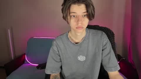 Snapshot of guy_liam1 chatting on February 17, 2025, 6:20 am guy_liam1 online show from February 17, 2025, 6:20 am