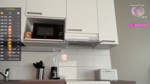 Snapshot of guyfromfinland1981 chatting on September 22, 2025, 4:58 am NaughtyFitHusband online show from September 22, 2025, 4:58 am