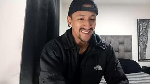 Snapshot of guykarim chatting on February 16, 2026, 11:39 am karim online show from February 16, 2026, 11:39 am