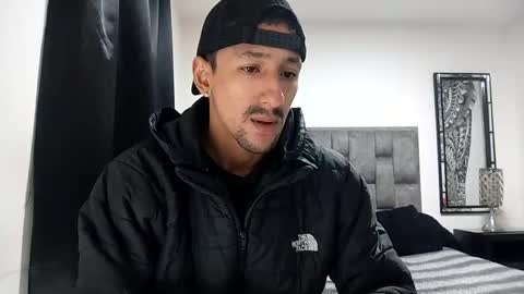 Snapshot of guykarim chatting on February 20, 2026, 10:27 am karim online show from February 20, 2026, 10:27 am