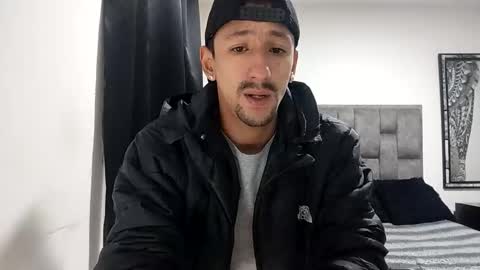 Snapshot of guykarim chatting on March 3, 2026, 8:09 am karim online show from March 3, 2026, 8:09 am