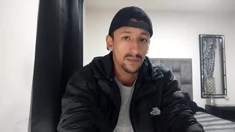 Snapshot of guykarim chatting on March 29, 2026, 10:04 am karim online show from March 29, 2026, 10:04 am