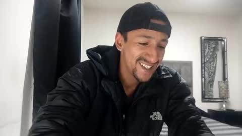 Snapshot of guykarim chatting on April 6, 2026, 4:57 am karim online show from April 6, 2026, 4:57 am