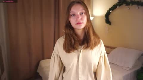 Molly online show from December 22, 2025, 6:32 am