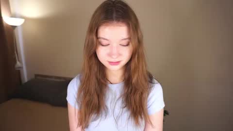 Molly online show from June 10, 2026, 4:56 am