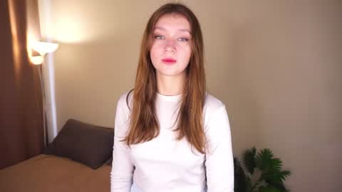 Molly online show from June 20, 2026, 6:05 am