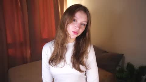 Molly online show from June 24, 2026, 3:44 pm