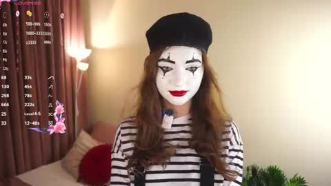 Molly online show from July 24, 2026, 5:55 pm