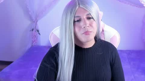 Isabella online show from April 27, 2026, 2:04 pm