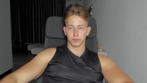 Oliver online show from October 15, 2025, 8:53 pm