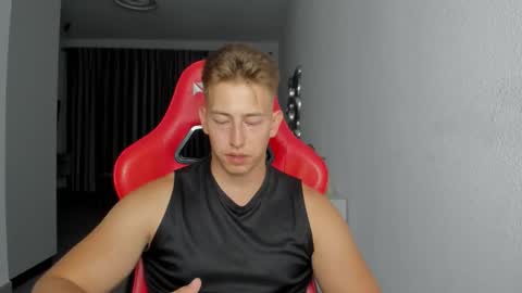 Snapshot of gym_alpha chatting on October 30, 2025, 9:26 pm Oliver online show from October 30, 2025, 9:26 pm